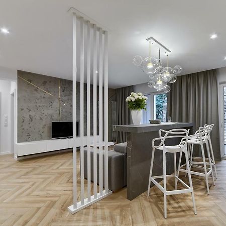 Apartament Delux Poznan Bagian luar foto