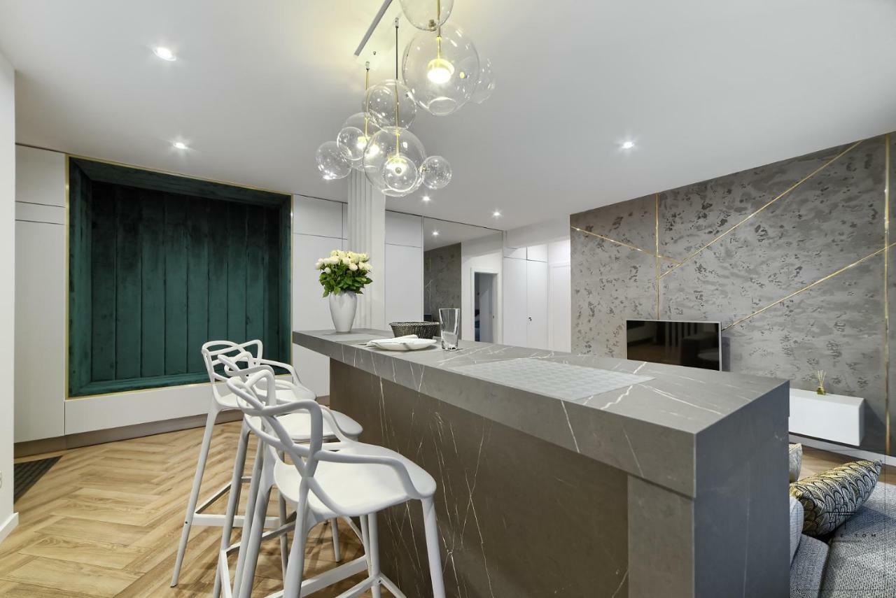 Apartament Delux Poznan Bagian luar foto